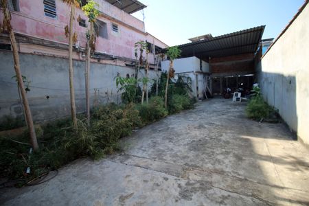 Casa à venda com 600m², 4 quartos e 7 vagasQuintal e Garagem