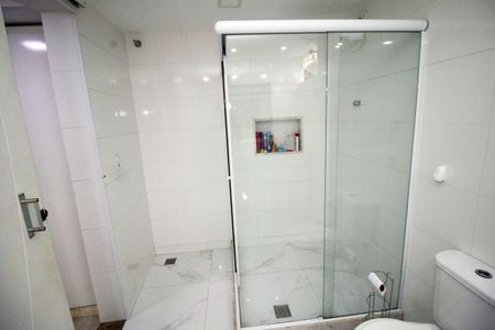 Casa à venda com 600m², 4 quartos e 7 vagasBanheiro Social 2