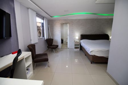 Casa à venda com 600m², 4 quartos e 7 vagasSuíte