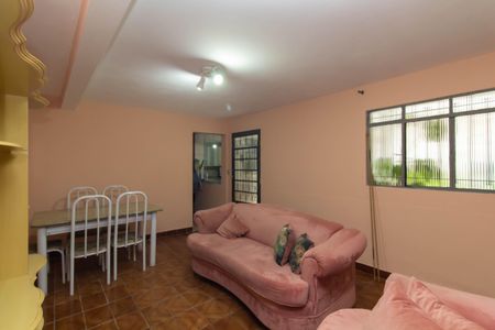Sala de casa à venda com 5 quartos, 260m² em Parque Guarani, São Paulo