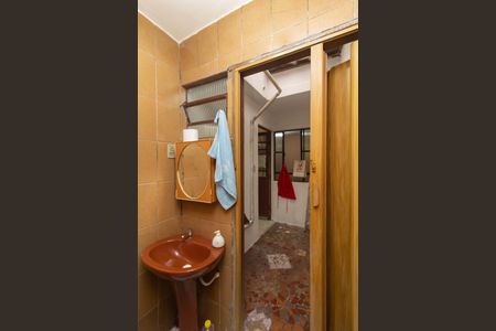 Casa à venda com 260m², 5 quartos e 2 vagasLavabo