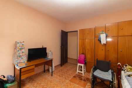 Casa à venda com 260m², 5 quartos e 2 vagasQuarto 2