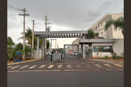 Apartamento para alugar com 49m², 2 quartos e 1 vagaFachada