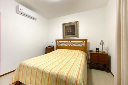 Apartamento à venda com 77m², 2 quartos e 1 vagaQuarto 2