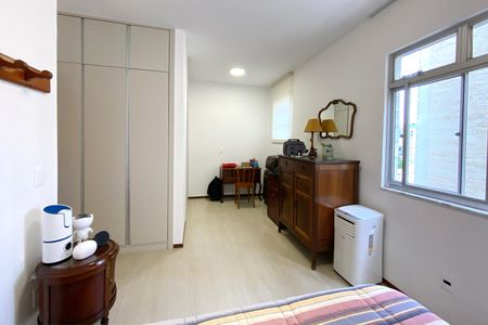 Apartamento à venda com 77m², 2 quartos e 1 vagaSuite 1
