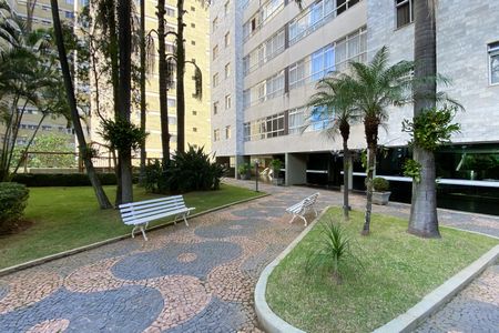 Apartamento à venda com 77m², 2 quartos e 1 vagaÁrea comum