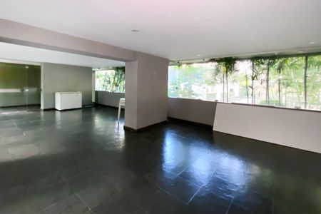 Apartamento à venda com 77m², 2 quartos e 1 vagaÁrea comum