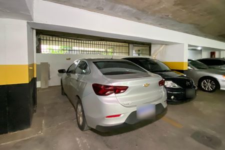 Apartamento à venda com 77m², 2 quartos e 1 vagaVaga