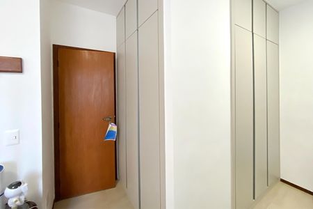 Apartamento à venda com 77m², 2 quartos e 1 vagaBanheiro da Suíte 1