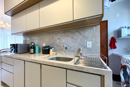 Apartamento à venda com 77m², 2 quartos e 1 vagaCozinha