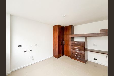 Quarto de apartamento à venda com 1 quarto, 38m² em Água Branca, São Paulo