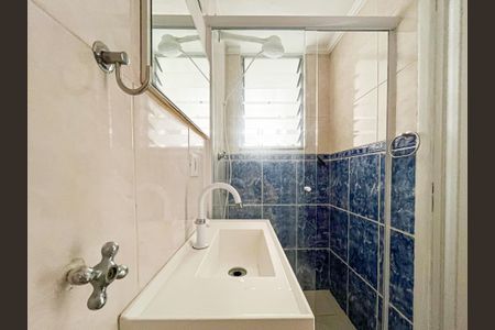 Banheiro de apartamento à venda com 1 quarto, 38m² em Água Branca, São Paulo