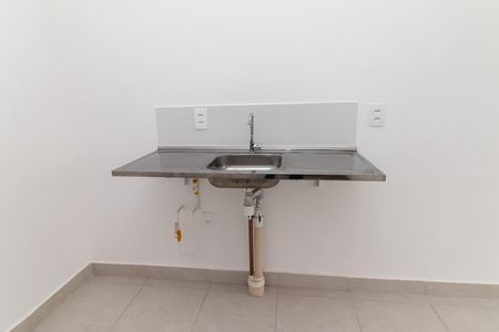 Cozinha de apartamento para alugar com 1 quarto, 27m² em Bom Retiro, São Paulo