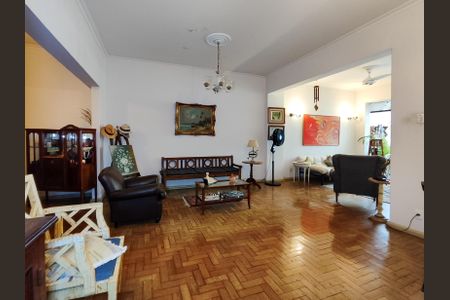 Apartamento à venda com 150m², 3 quartos e 1 vaga Apartamento à venda com 150m², 3 quartos e 1 vagaSala