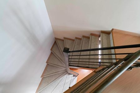 Apartamento à venda com 133m², 2 quartos e 2 vagasEscada