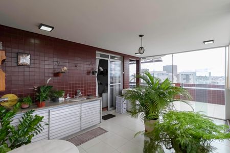 Apartamento à venda com 133m², 2 quartos e 2 vagasCobertura