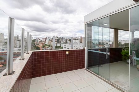 Apartamento à venda com 133m², 2 quartos e 2 vagasCobertura