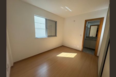 Quarto Suite de apartamento à venda com 2 quartos, 56m² em Lourdes, Belo Horizonte