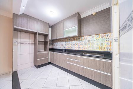 Apartamento à venda com 68m², 2 quartos e 2 vagas Apartamento à venda com 68m², 2 quartos e 2 vagasCozinha