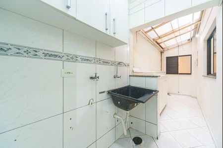 Apartamento à venda com 68m², 2 quartos e 2 vagas Apartamento à venda com 68m², 2 quartos e 2 vagasÁrea de Serviço