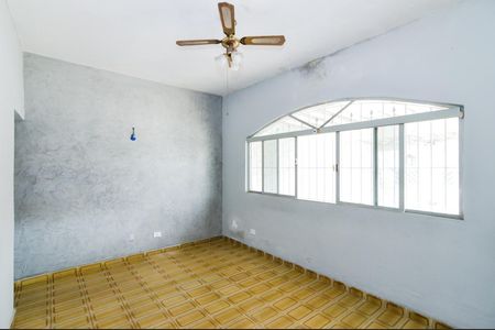 Casa para alugar com 194m², 2 quartos e 2 vagasSala