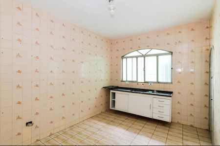 Casa para alugar com 194m², 2 quartos e 2 vagasCozinha