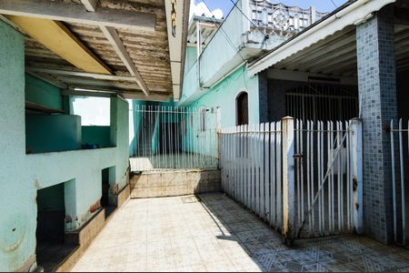 Casa para alugar com 194m², 2 quartos e 2 vagasQuintal