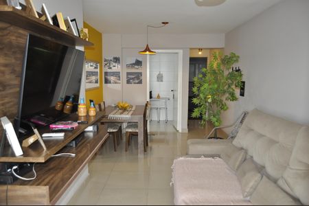 Sala de apartamento à venda com 3 quartos, 80m² em Cachambi, Rio de Janeiro