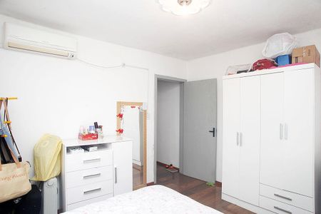 Quarto de apartamento à venda com 1 quarto, 45m² em Azenha, Porto Alegre