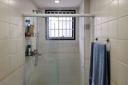 Apartamento à venda com 101m², 2 quartos e 1 vaga Apartamento à venda com 101m², 2 quartos e 1 vagaBanheiro da Suíte 1