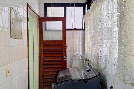 Apartamento à venda com 101m², 2 quartos e 1 vaga Apartamento à venda com 101m², 2 quartos e 1 vagaÁrea de Serviço