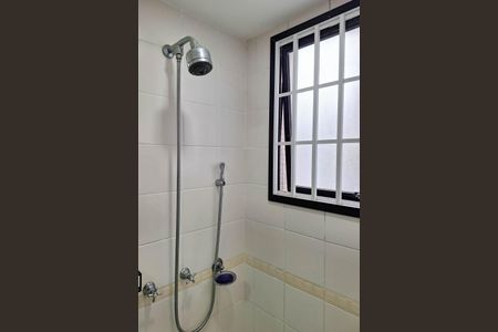 Apartamento à venda com 101m², 2 quartos e 1 vaga Apartamento à venda com 101m², 2 quartos e 1 vagaBanheiro da Suíte 1