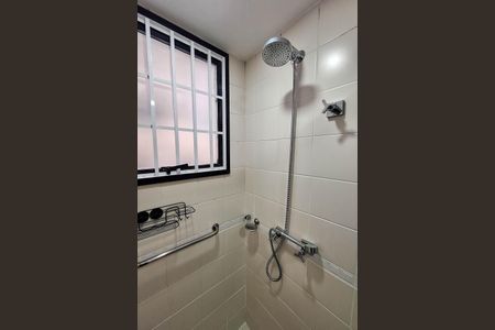 Apartamento à venda com 101m², 2 quartos e 1 vaga Apartamento à venda com 101m², 2 quartos e 1 vagaBanheiro Social