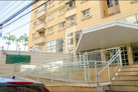 Apartamento para alugar com 54m², 2 quartos e 1 vagaFachada