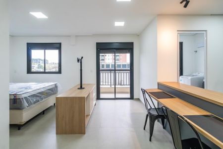 Studio de apartamento para alugar com 1 quarto, 40m² em Empresarial 18 do Forte, Barueri
