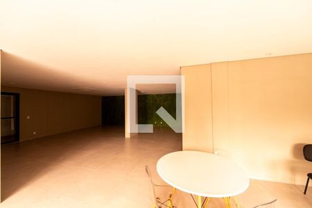 Apartamento para alugar com 40m², 1 quarto e 1 vaga Apartamento para alugar com 40m², 1 quarto e 1 vagaÁrea comum - Salão de festas