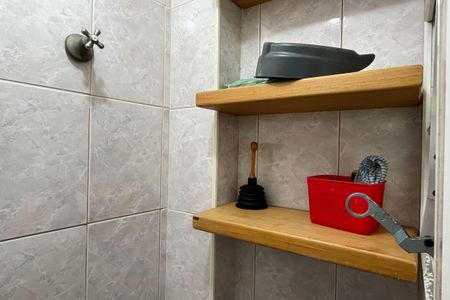 Apartamento para alugar com 70m², 2 quartos e 1 vaga Apartamento para alugar com 70m², 2 quartos e 1 vagaBanheiro de serviço