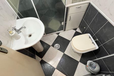 Apartamento para alugar com 70m², 2 quartos e 1 vaga Apartamento para alugar com 70m², 2 quartos e 1 vagaBanheiro