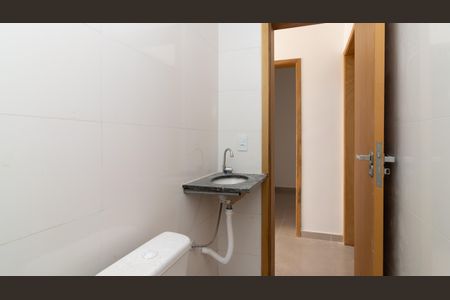Apartamento para alugar com 38m², 2 quartos e sem vagaBanheiro