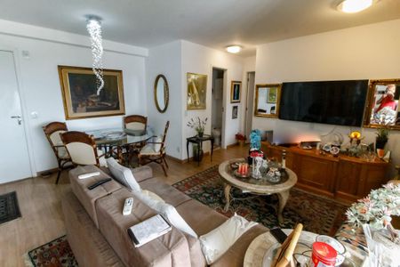 Apartamento à venda com 65m², 2 quartos e 1 vagaSala