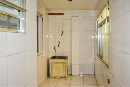 Apartamento para alugar com 56m², 2 quartos e sem vaga Apartamento para alugar com 56m², 2 quartos e sem vagaCozinha e Área de Serviço