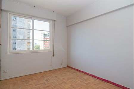 Apartamento à venda com 157m², 3 quartos e 2 vagas Apartamento à venda com 157m², 3 quartos e 2 vagasQuarto 3