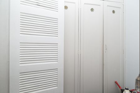 Apartamento à venda com 157m², 3 quartos e 2 vagas Apartamento à venda com 157m², 3 quartos e 2 vagasQuarto de Serviço