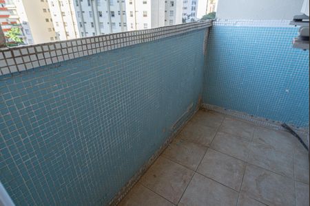 Apartamento à venda com 157m², 3 quartos e 2 vagas Apartamento à venda com 157m², 3 quartos e 2 vagasVaranda da Sala