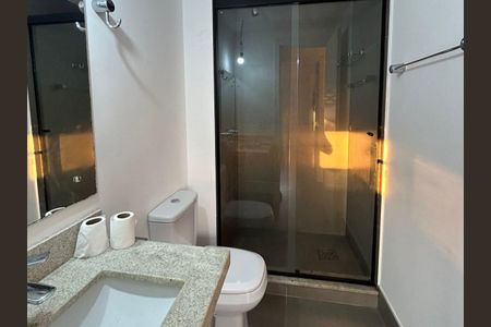 Banheiro 1 de apartamento à venda com 2 quartos, 67m² em São Sebastião, Porto Alegre