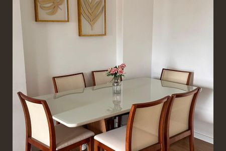 Sala de apartamento à venda com 2 quartos, 67m² em São Sebastião, Porto Alegre
