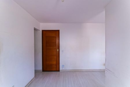 Sala de apartamento para alugar com 2 quartos, 61m² em Del Castilho, Rio de Janeiro