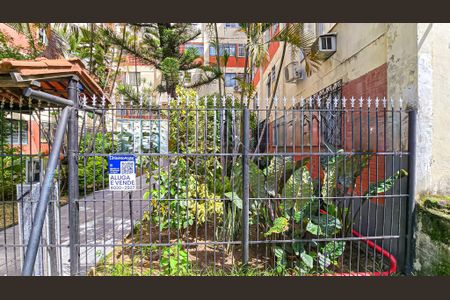 Apartamento para alugar com 61m², 2 quartos e 1 vagaFachada do bloco cin placa