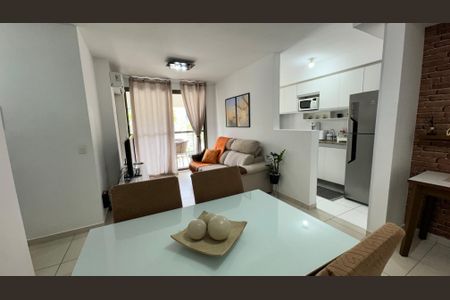 Sala de apartamento para alugar com 2 quartos, 70m² em Recreio dos Bandeirantes, Rio de Janeiro