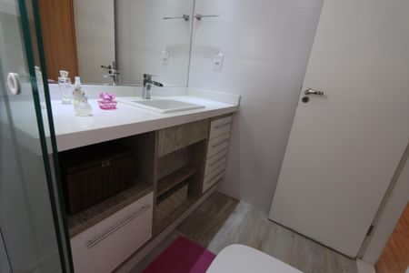 Apartamento à venda com 104m², 3 quartos e 2 vagasBanheiro da Suíte